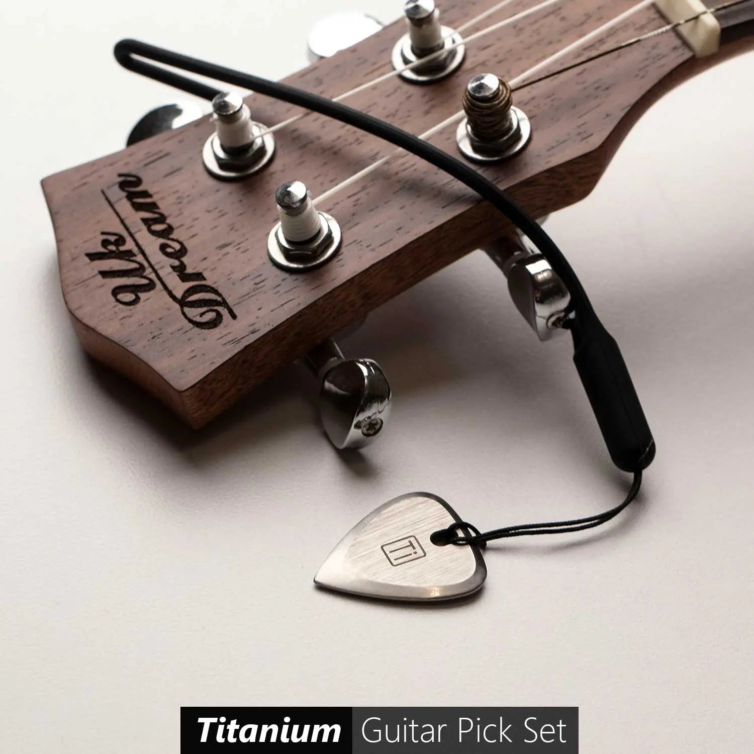 GPCA Titanium Guitar Pick Set